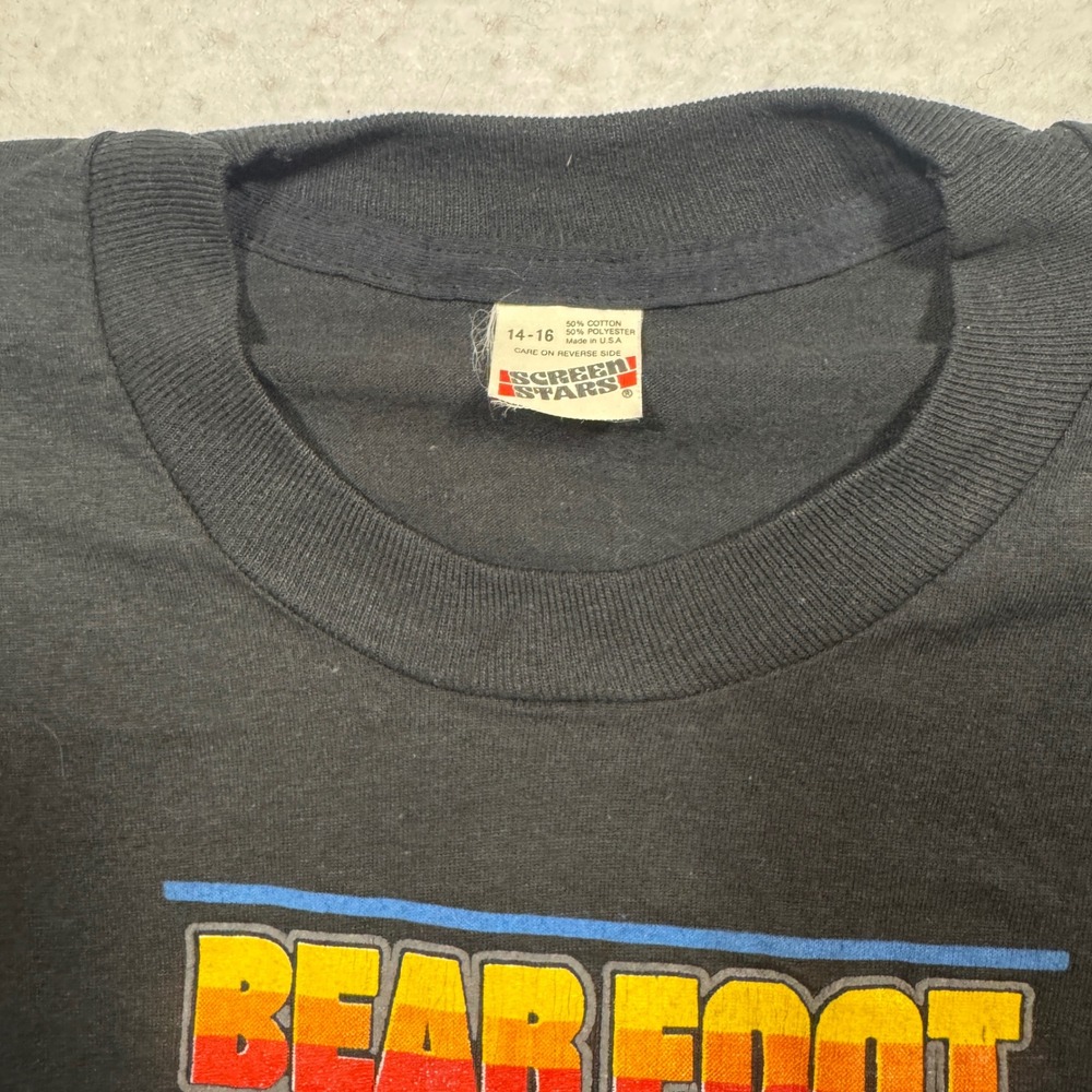 Vintage Screen Stars Bear Foot Monster Truck 4x4 T-Shirt Kids 14-16 Black USA - Picture 3 of 6